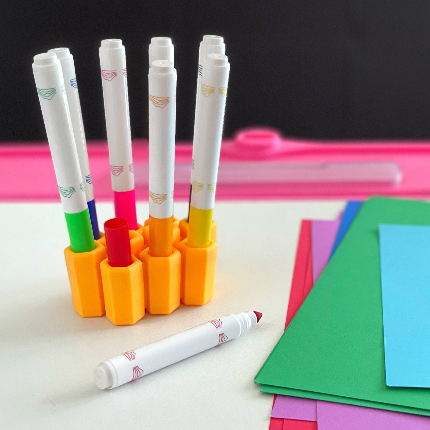 Big Bee, Little Bee - Marker Parker Coloring Organizer