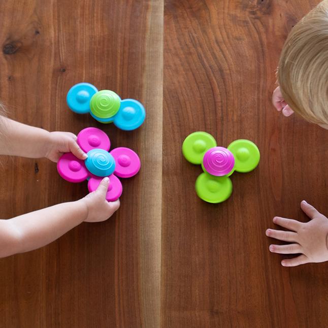 Fat Brain Toys - Whirly Squigz